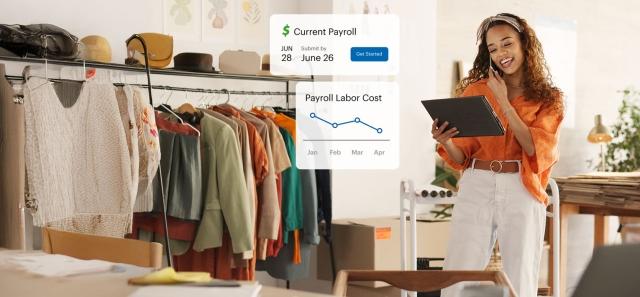A business owner using Paychex Flex for paying employees