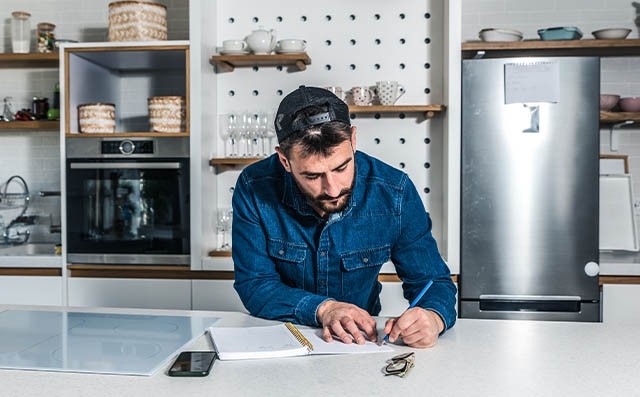 an independent contractor working in a clients home